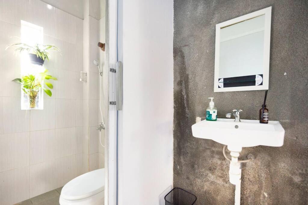 Teras Sabin Hotel Ngabean Ngoại thất bức ảnh