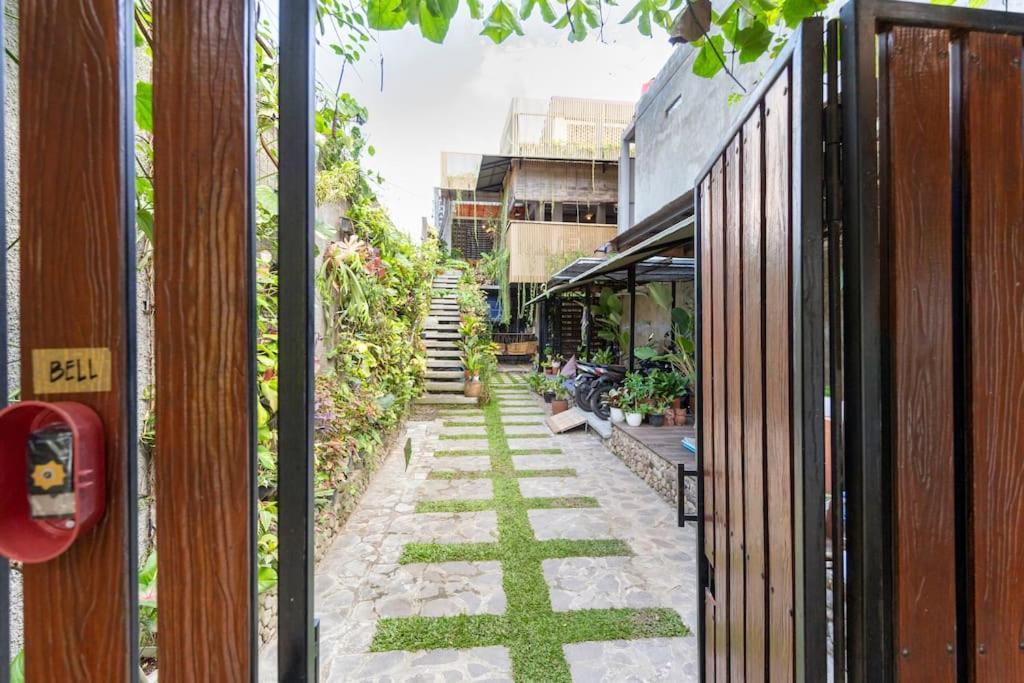 Teras Sabin Hotel Ngabean Ngoại thất bức ảnh